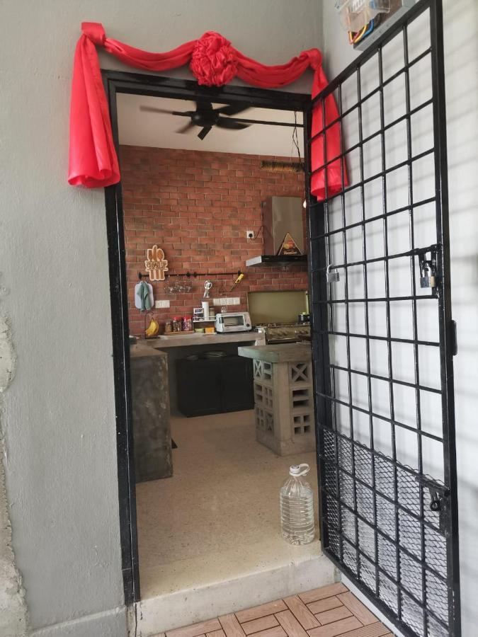 Geniehome No10 Classic 5br6b Free Wifi At Ss2 Pj Holiday home *