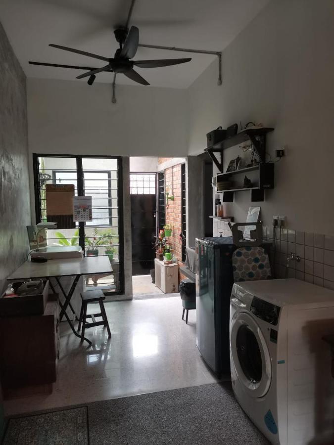 Geniehome No10 Classic 5br6b Free Wifi At Ss2 Pj