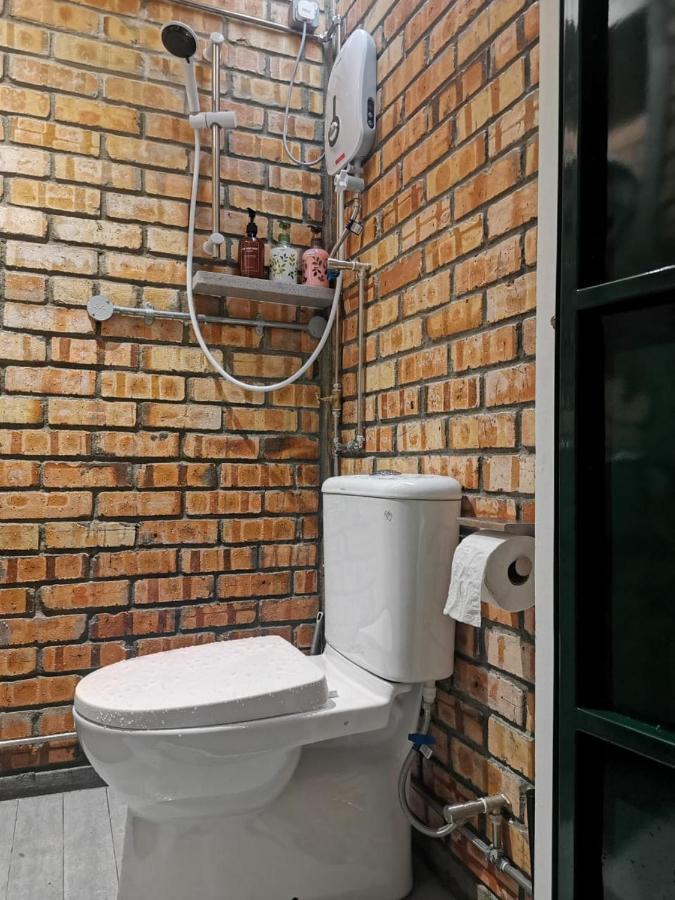 Geniehome No10 Classic 5br6b Free Wifi At Ss2 Pj Petaling Jaya