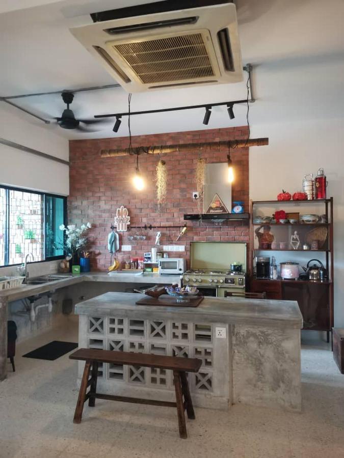 Geniehome No10 Classic 5br6b Free Wifi At Ss2 Pj * Petaling Jaya