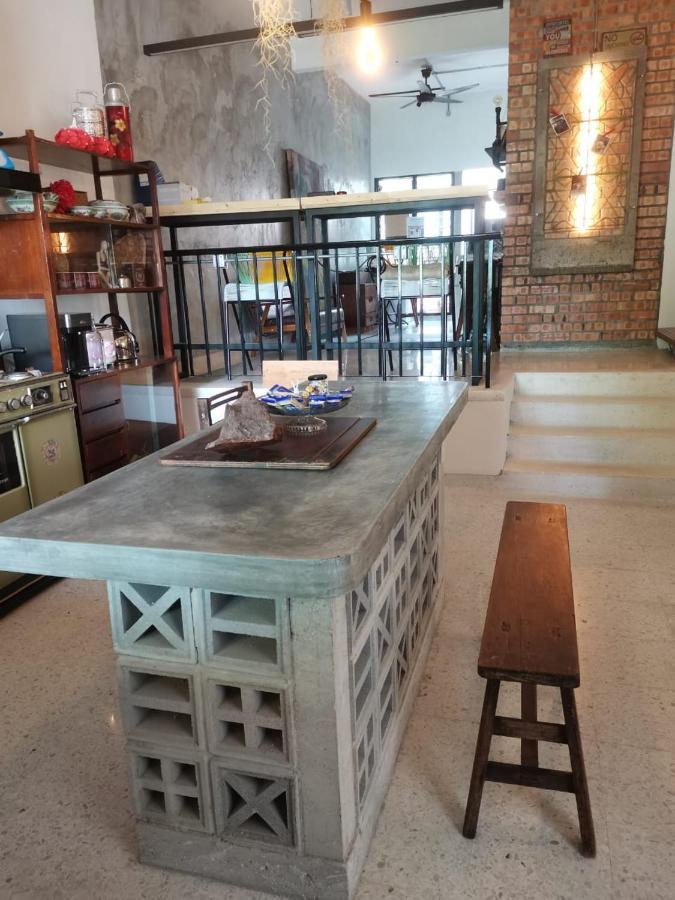 Geniehome No10 Classic 5br6b Free Wifi At Ss2 Pj Petaling Jaya