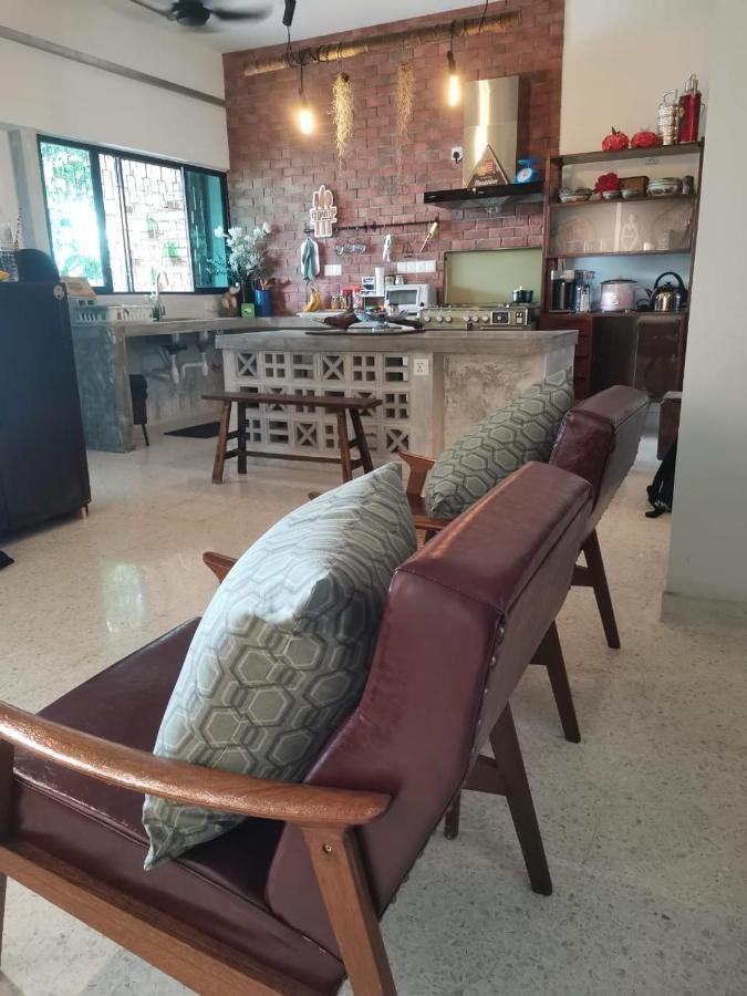 Geniehome No10 Classic 5br6b Free Wifi At Ss2 Pj *